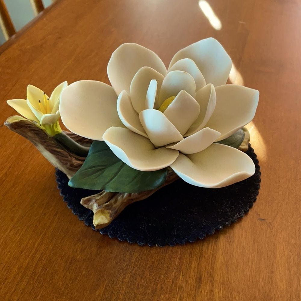 Napoleon Italy Porcelain Magnolia Flower